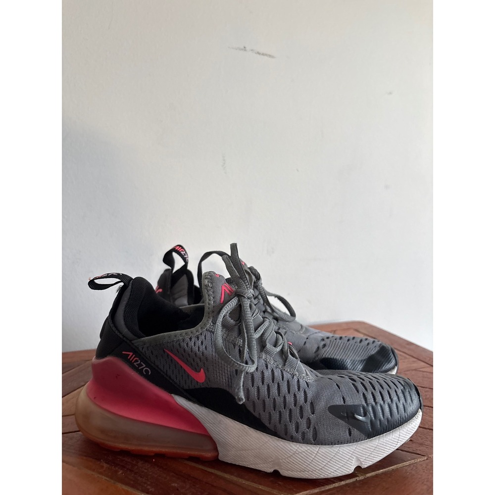 Nike Air Max 270 Wolf Grey Pink Blast GS 943345-031 Size 4.5Y Womens 6
